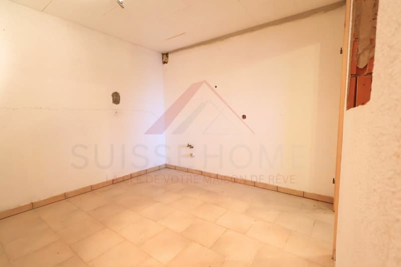 Exceptional family home with pool, sauna, and large garden in La Brillaz (20)