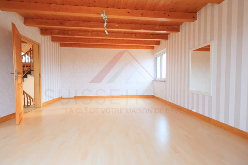 Exceptional family home with pool, sauna, and large garden in La Brillaz (12)