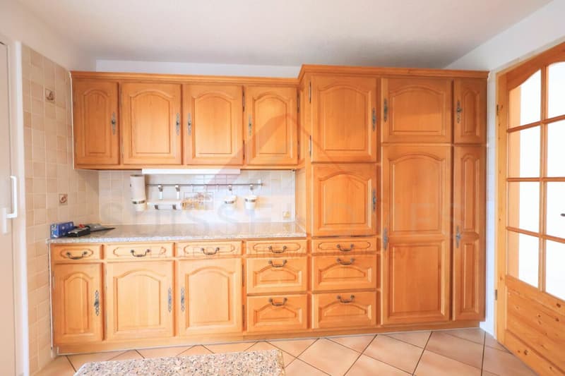 Exceptional family home with pool, sauna, and large garden in La Brillaz (9)