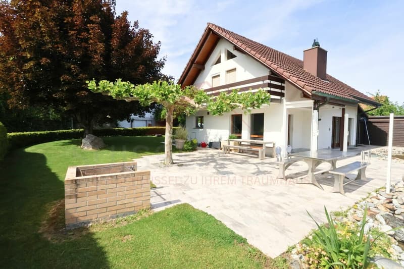Family paradise with a dreamy garden & natural pond in Hagneck (3)