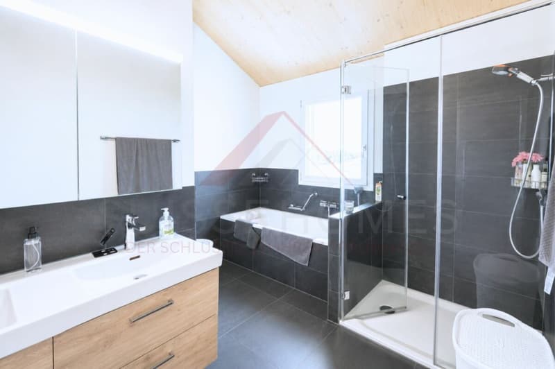 Brand new 5.5-room row house with pool and spacious plot (17)