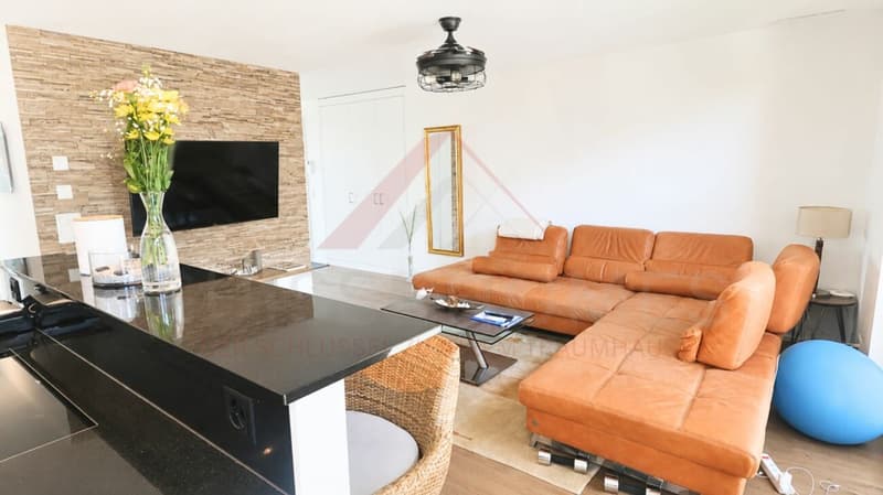 Modern 5.5-room maisonette with loggia, designer kitchen, and Minergie standard in central location (4)