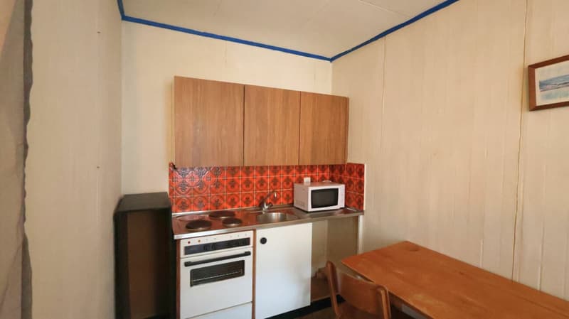 Attractive residential and commercial building with restaurant and development opportunities in Plaffeien (18)