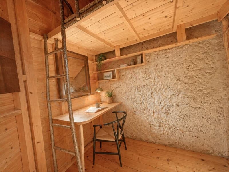 Attic Apartment with 3 Rooms, Charm and Beautiful Volumes in the Heart of Romainmôtier (5)