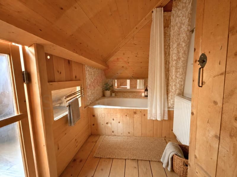 Attic Apartment with 3 Rooms, Charm and Beautiful Volumes in the Heart of Romainmôtier (9)