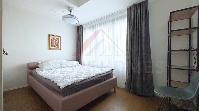 Moderne 5.5-Zimmer-Maisonette mit Loggia, Designküche und Minergie-Standard in zentraler Lage (9)