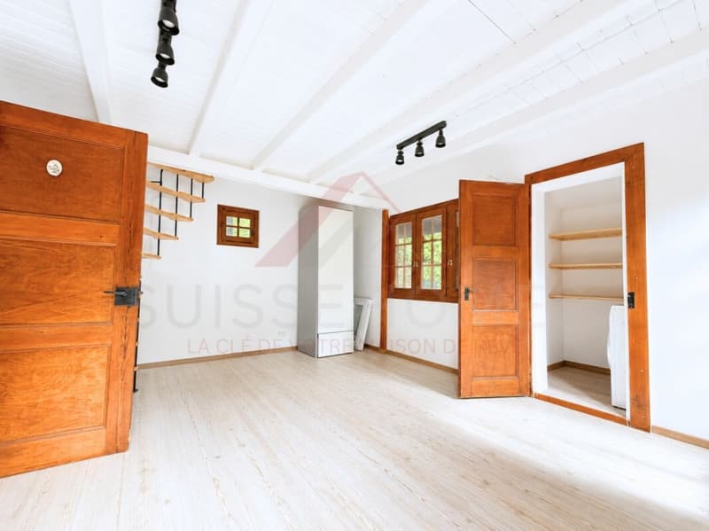 Rara opportunità - Chalet completamente ristrutturato in vendita a Losanna (2)