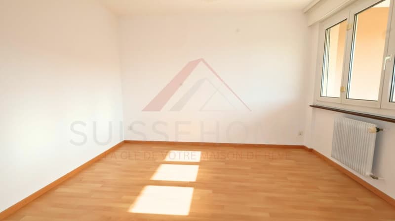 Marly - Appartement 3.5 pièces rénové avec balcon ensoleillé et vue verdoyante (14)