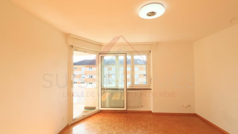 Marly - Appartement 3.5 pièces rénové avec balcon ensoleillé et vue verdoyante (3)