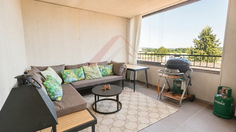 Exklusive 5.5 Zimmer Maisonette mit Designküche, Loggia und Minergie Standard (8)