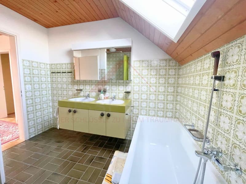 Vivre avec une vue - maison de 5,5 pièces dans le meilleur emplacement de Lohn-Ammannsegg (30)