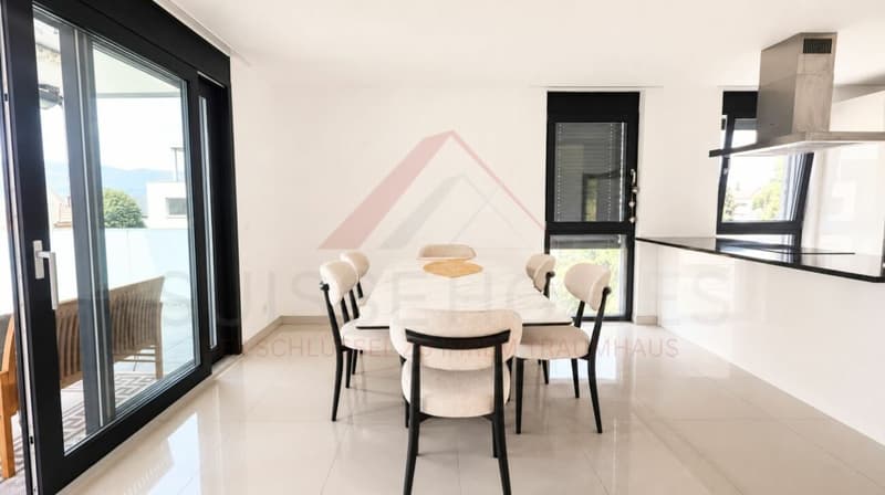 150 m² d'espace de vie | Appartement de 4,5 pièces lumineux avec 2 balcons et ascenseur (7)