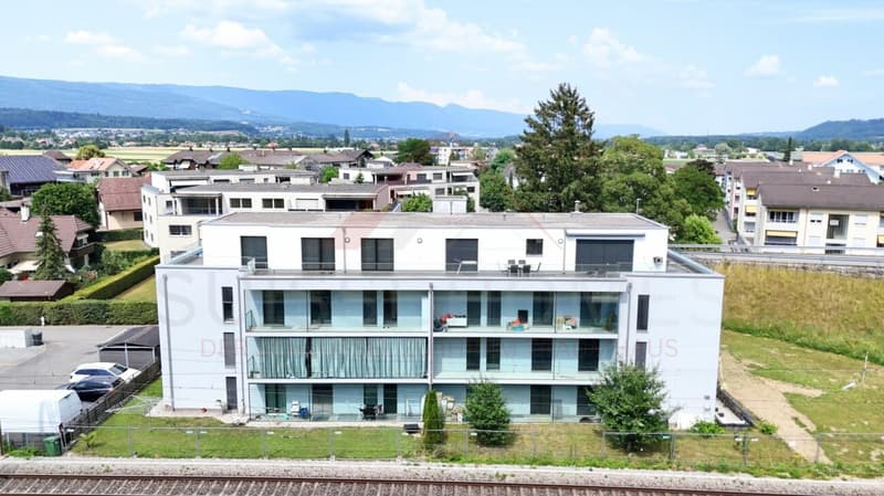150 m² d'espace de vie | Appartement de 4,5 pièces lumineux avec 2 balcons et ascenseur (1)