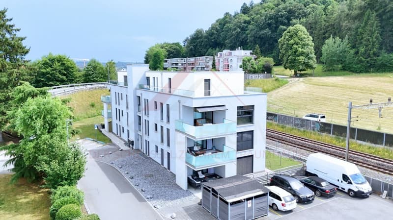 150 m² d'espace de vie | Appartement de 4,5 pièces lumineux avec 2 balcons et ascenseur (2)