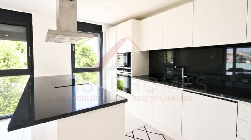 150 m² d'espace de vie | Appartement de 4,5 pièces lumineux avec 2 balcons et ascenseur (8)