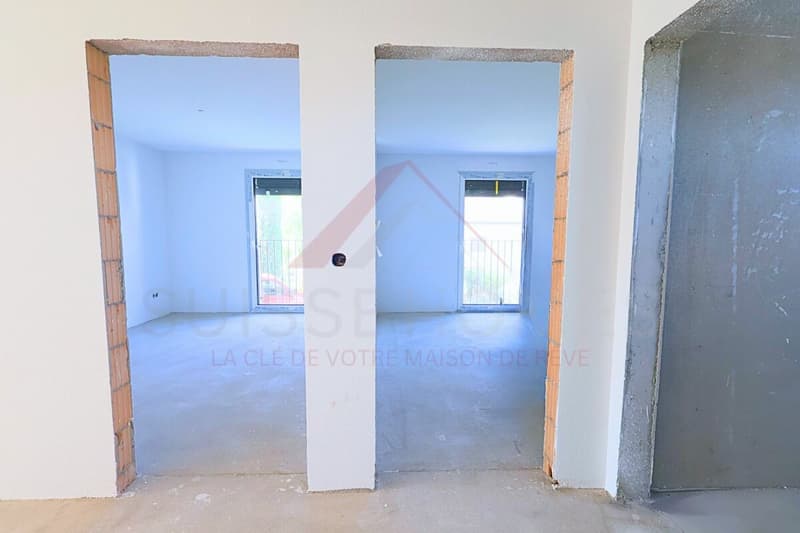 Living with style: superb 4.5-room apartment in Düdingen with beautiful volumes (22)