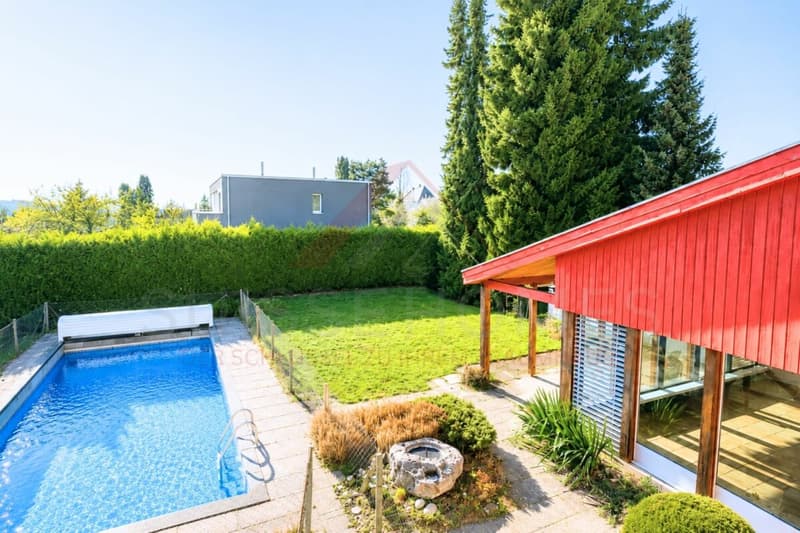 Vue lacustre de rêve sur le lac de Bienne Maison 8,5 pièces avec piscine et terrain de 1'443 m² (15)