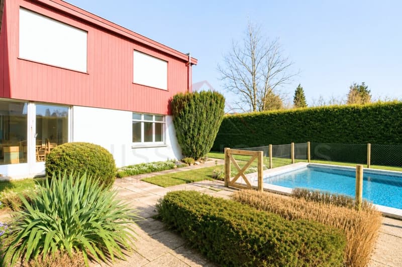 Vue lacustre de rêve sur le lac de Bienne Maison 8,5 pièces avec piscine et terrain de 1'443 m² (2)