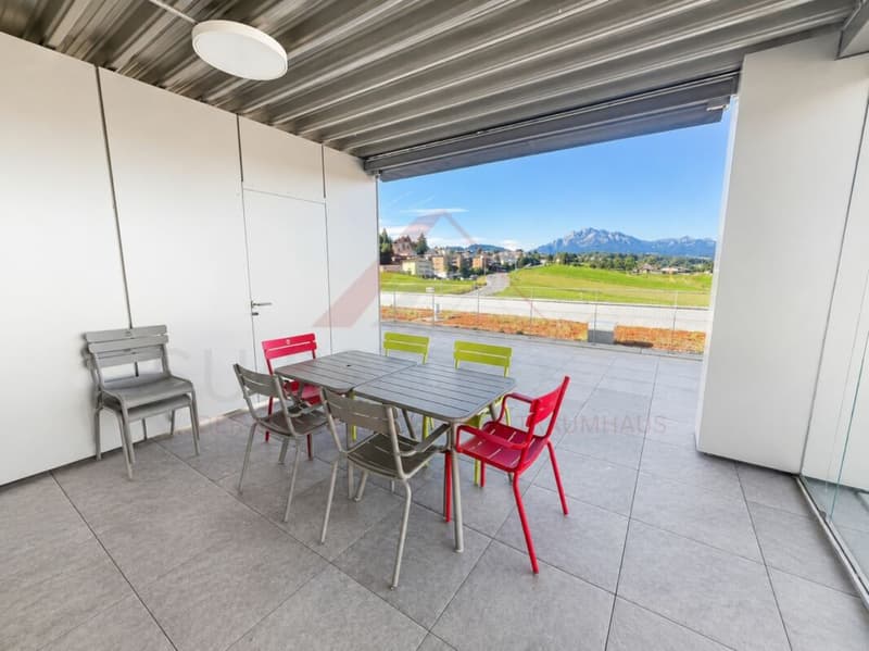 Commercial space with a future - 160 m² in a modern new building in Buchrain (9)