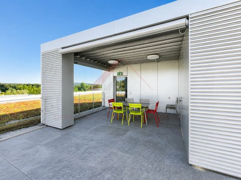 Commercial space with a future - 160 m² in a modern new building in Buchrain (8)
