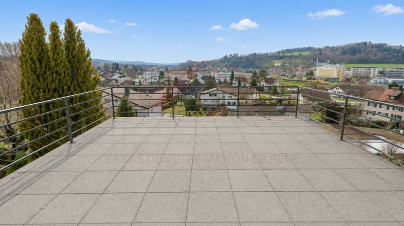 Casa con charme e vista panoramica sul castello e due belle terrazze (20)