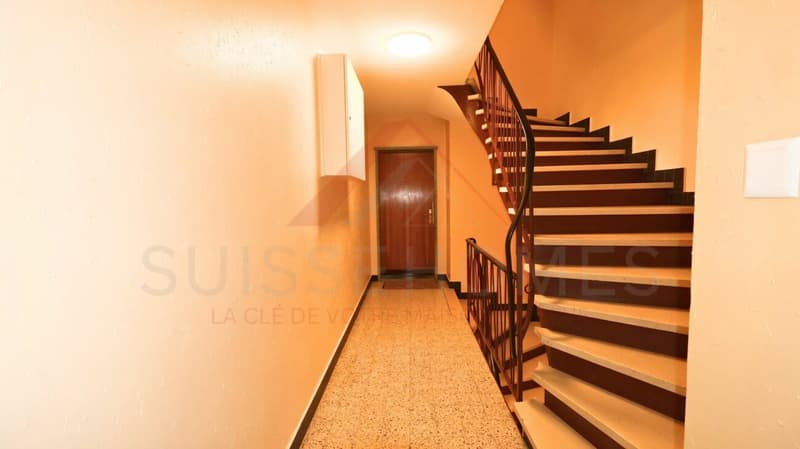 Marly - 3.5-Zimmer-Wohnung renoviert mit sonnigem Balkon und grüner Aussicht (5)