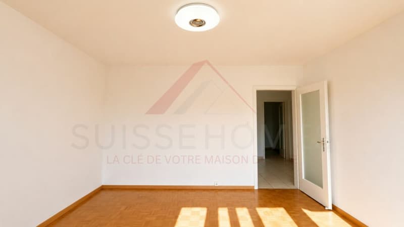 Marly - 3.5-Zimmer-Wohnung renoviert mit sonnigem Balkon und grüner Aussicht (8)