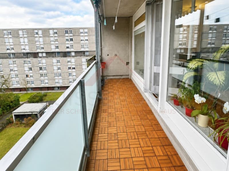 Living above the roofs of Burgdorf - Bright 3.5 room apartment with a view (8)