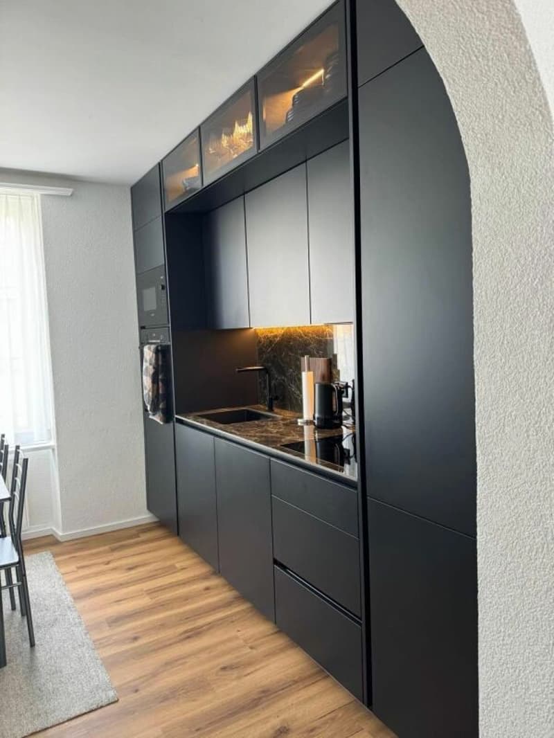 Charming 3.5-room apartment with balcony - well-kept living in a quiet and sunny environment (4)