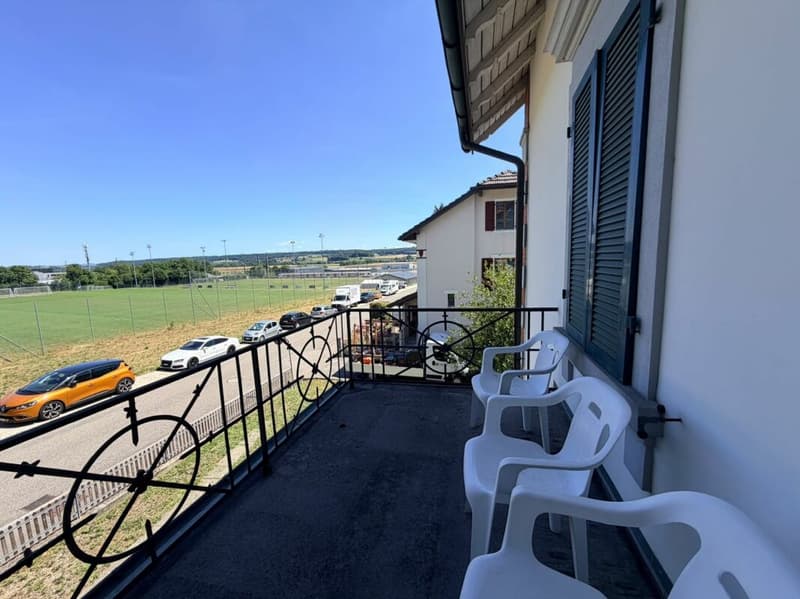 Charming 3.5-room apartment with balcony - well-kept living in a quiet and sunny environment (6)