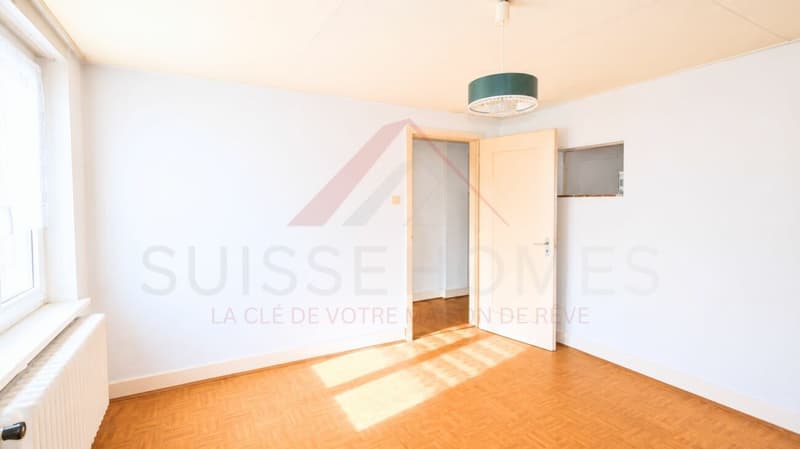 Charming house with panoramic views of the castle and two beautiful terraces (9)
