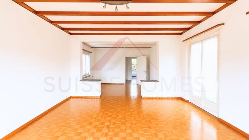 Charming house with panoramic views of the castle and two beautiful terraces (4)