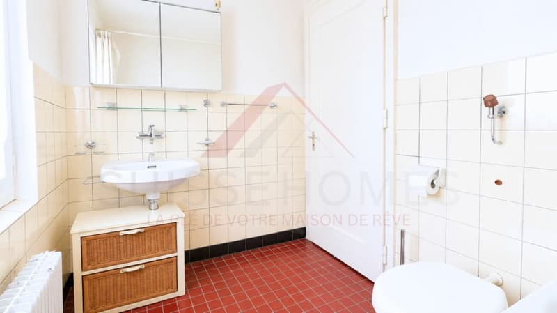 Charming house with panoramic views of the castle and two beautiful terraces (15)