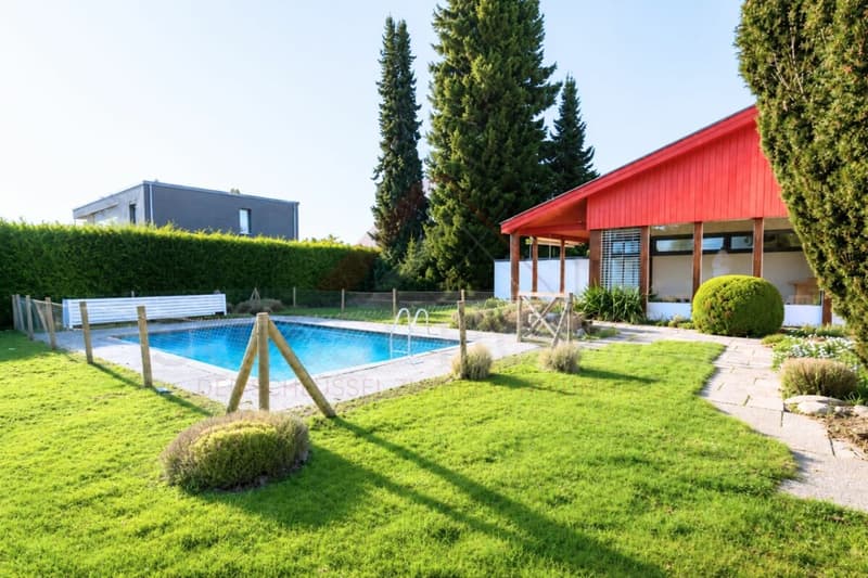 Exclusive single-family house with pool, sauna, lake view, and 1,443 m² plot in Gerolfingen (2)