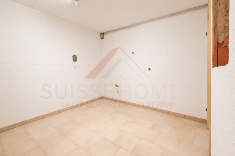 Exceptional family house with pool, sauna, and large garden in La Brillaz (20)