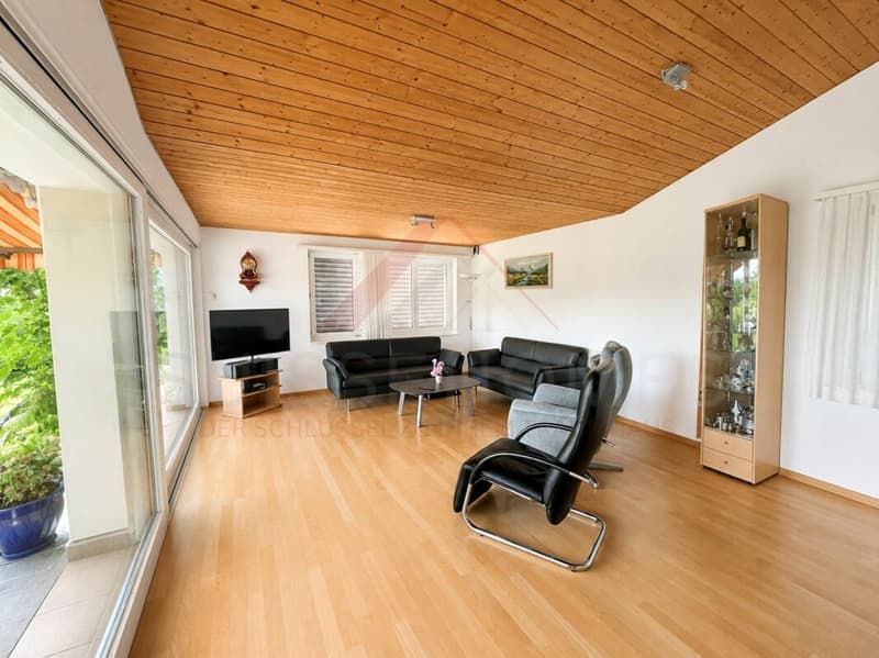 Casa familiare affascinante di 5,5 locali con vista sulle Alpi, grande giardino e potenziale di sviluppo a Stetten AG (3)