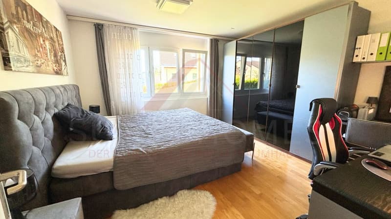 Vue lacustre de rêve sur le lac de Vierwaldstättersee | Appartement exclusif de 2,5 pièces avec terrasse de 35 m² (9)