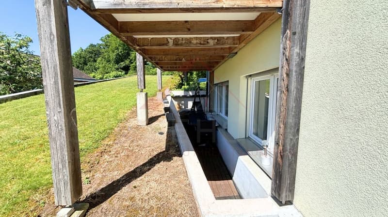 Wohnen mit traumhafter Aussicht über dem Vierwaldstättersee - Exklusive 3-Zimmer-Wohnung mit freier Küchengestaltung (2)