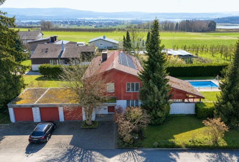 Exklusives Einfamilienhaus mit Pool, Sauna, Seesicht und 1'443 m² Grundstück in Gerolfingen (23)