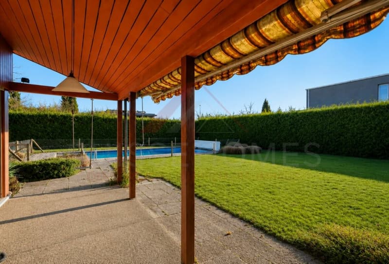 Exklusives Einfamilienhaus mit Pool, Sauna, Seesicht und 1'443 m² Grundstück in Gerolfingen (9)