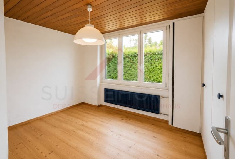 Exklusives Einfamilienhaus mit Pool, Sauna, Seesicht und 1'443 m² Grundstück in Gerolfingen (18)