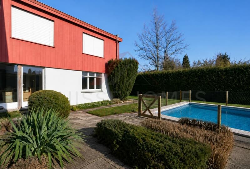 Exklusives Einfamilienhaus mit Pool, Sauna, Seesicht und 1'443 m² Grundstück in Gerolfingen (4)