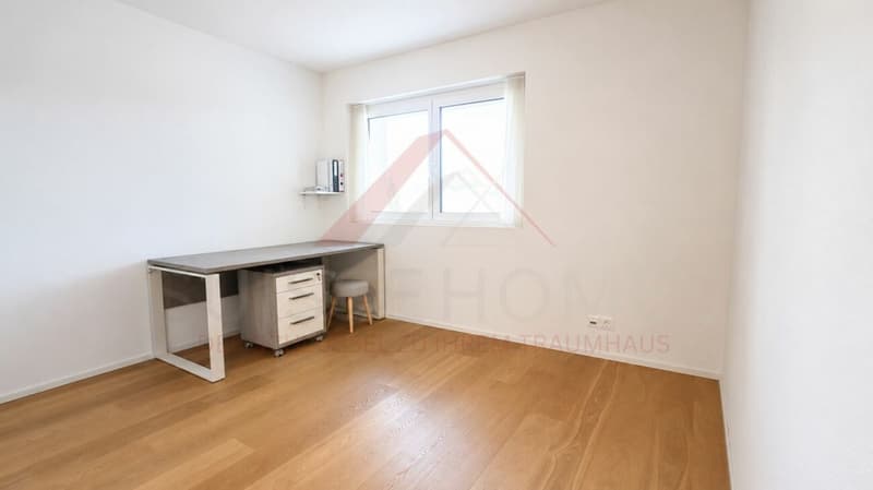Modernes 6.5-Zimmer-Einfamilienhaus mit grosszügigem Garten in Signau (21)