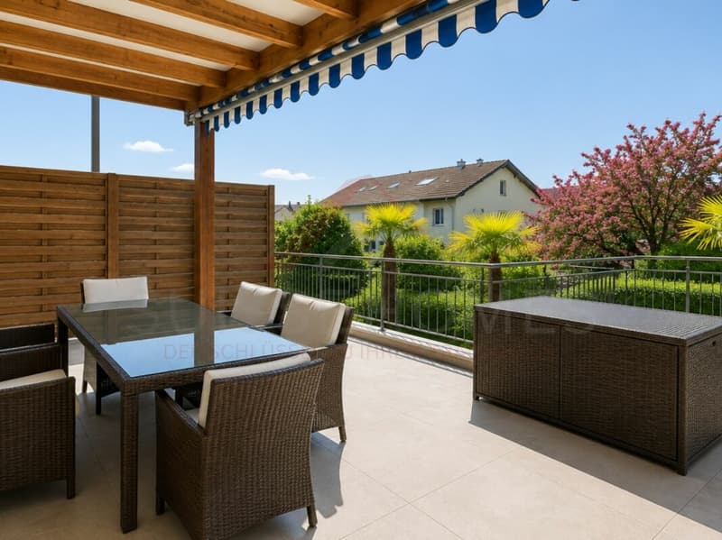 Wohnen mit traumhafter See- und Bergsicht - 2.5-Zimmer-Wohnung mit 35 m² Terrasse in Greppen (4)