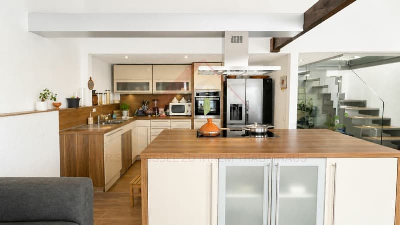 Grosszügiges 7-Zimmer-Einfamilienhaus mit Dachterrasse in Bannwil (5)