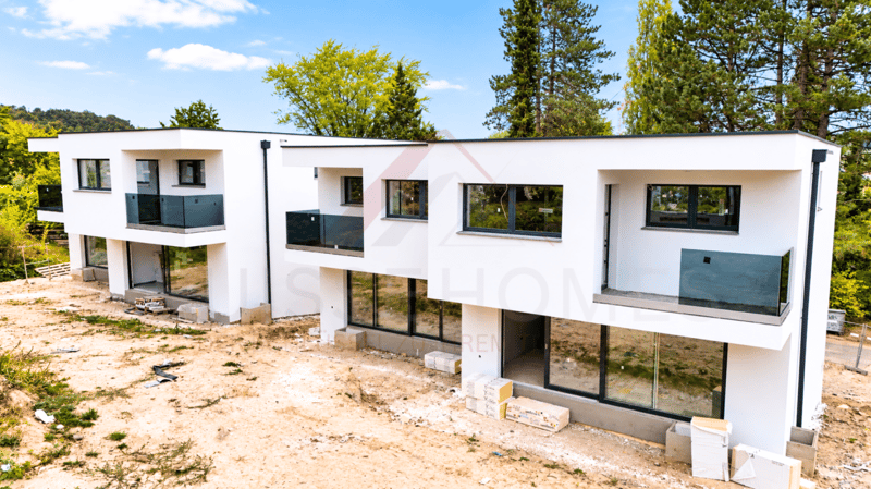 Villa jumelée moderne de 5.5 pièces avec jardin à Belfaux (1)