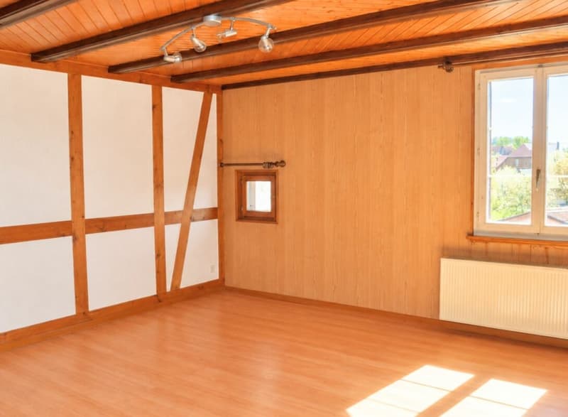 Vielseitiges Wohn- und Geschäftshaus mit Restaurant, Saal und zwei Wohnungen in Mülchi (8)