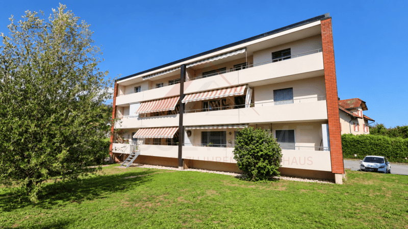 Schöne 4.5-Zimmer-Wohnung in Riedholz: TOP gepflegt und mit viel Potenzial (2)
