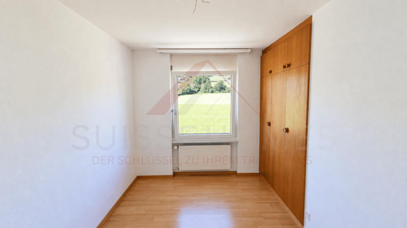 Schöne 4.5-Zimmer-Wohnung in Riedholz: TOP gepflegt und mit viel Potenzial (9)