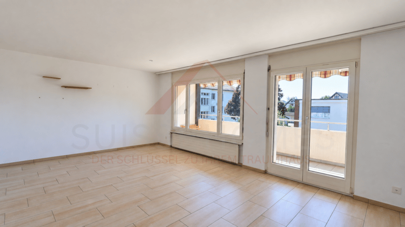 Schöne 4.5-Zimmer-Wohnung in Riedholz: TOP gepflegt und mit viel Potenzial (4)